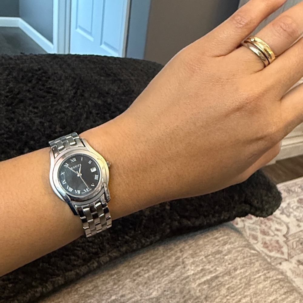 Gucci Black Dial Silver Women’s Watch - Picture 11 of 11